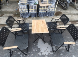 Trọn Bộ Bàn Xếp Gỗ + Ghế Sắt Có Tay Đệm Gỗ