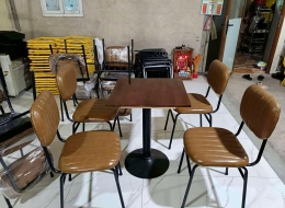 Trọn Bộ Bàn Giá Rẻ Ghế Đệm Da