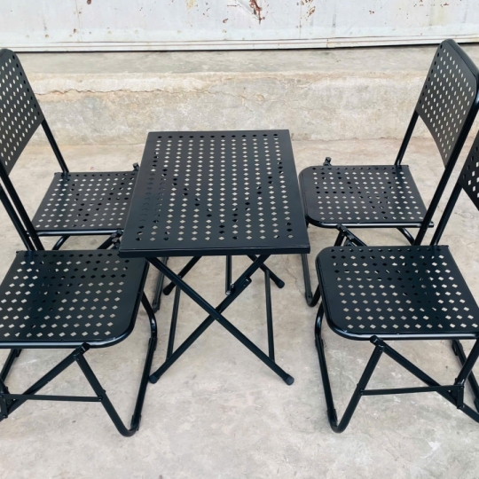 Bộ Bàn Ghế Đen (Bàn Đục Lỗ)