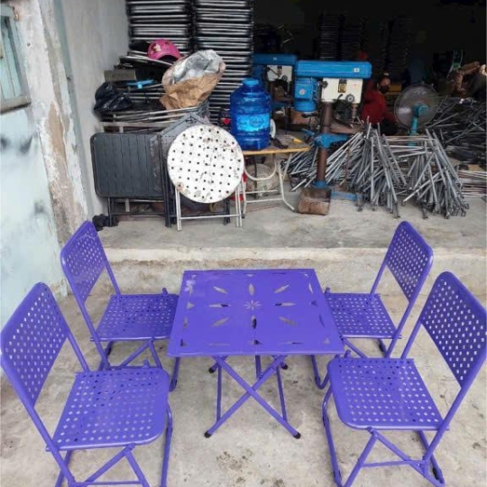 Trọn Bộ Bàn Ghế Xếp Tím Giá Sỉ