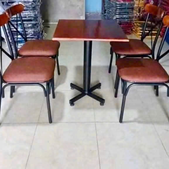 Trọn Bộ Bàn Ghế Đệm Da Giá Rẻ